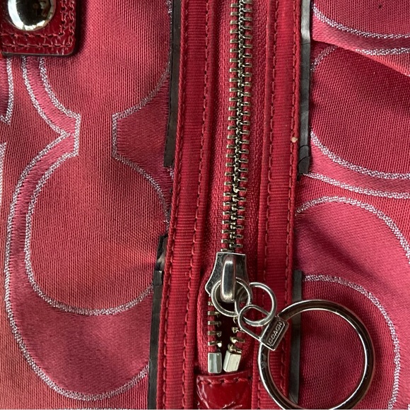 100% Authentic Coach Poppy Signature Glam Tote | Pre-loved | GUC - Picture 4 of 9